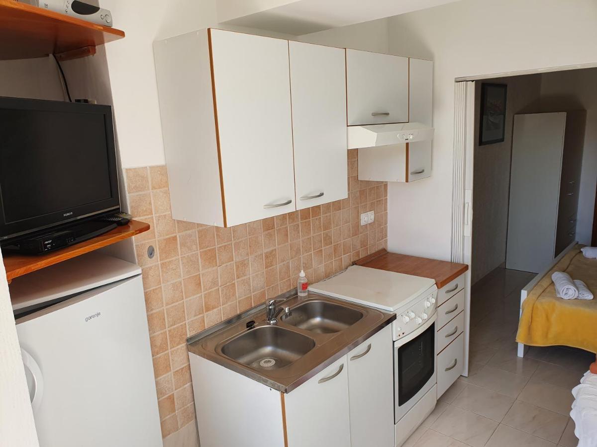 Apartment Ella Banjol Exterior foto