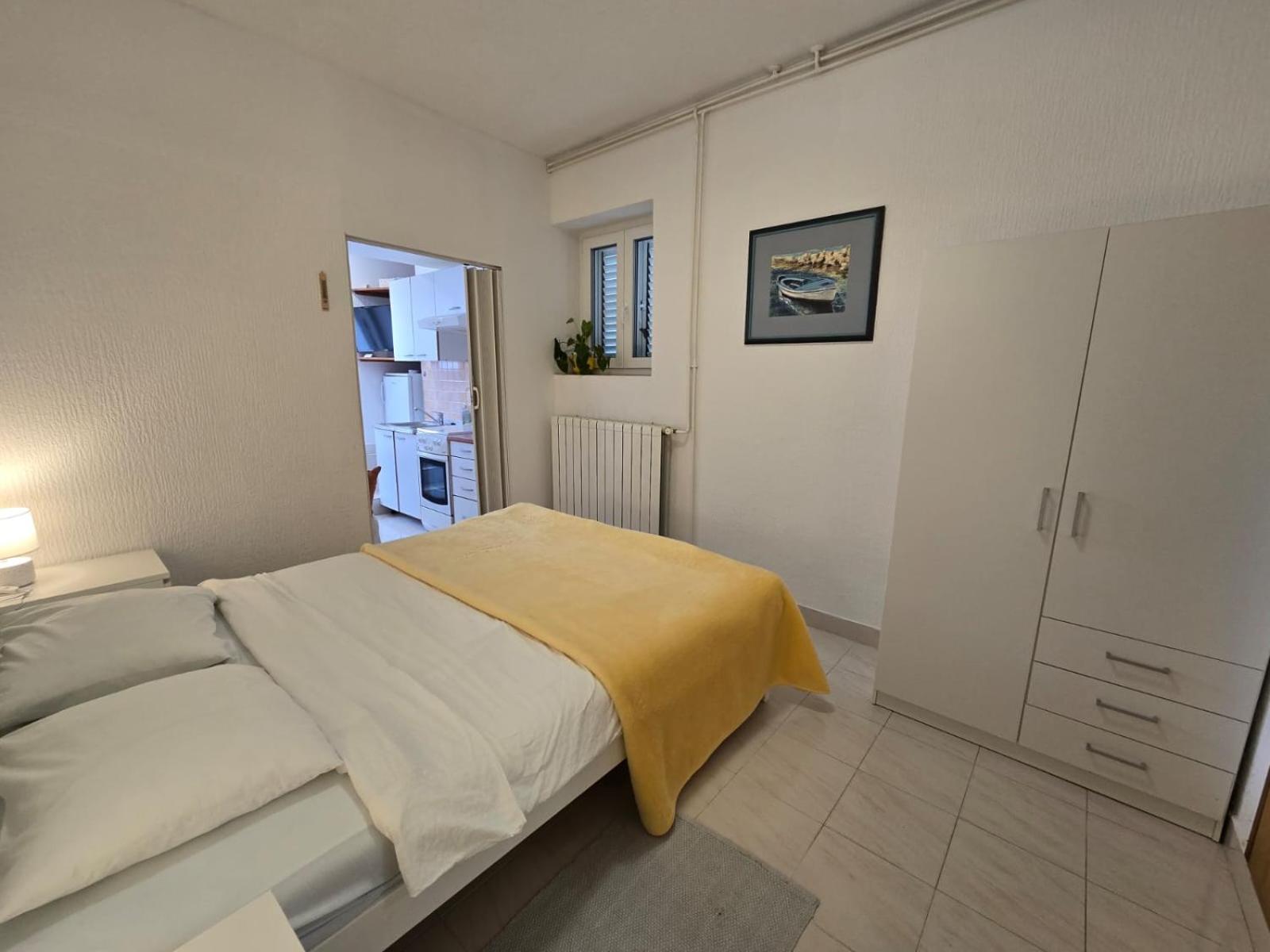 Apartment Ella Banjol Exterior foto